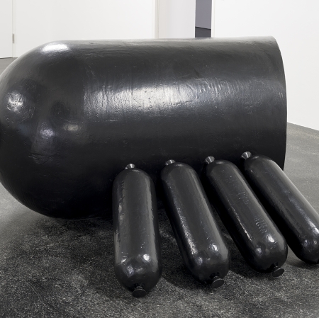 Monika Zawadzki, „Karmiąca”, 2014, żywica epoksydowa, akryl,. 150 x× 100 x× 214 cm, dzięki uprzejmości artystki