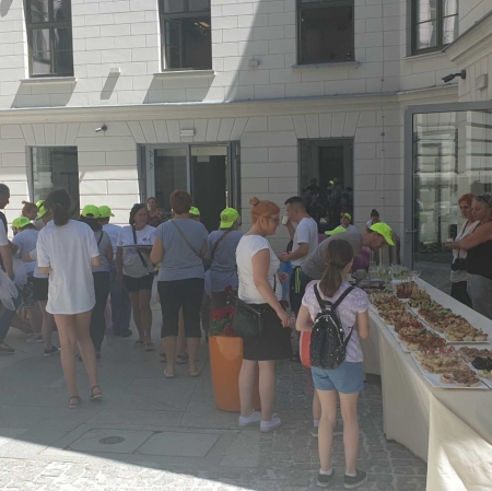 Catering dla gości eventu.