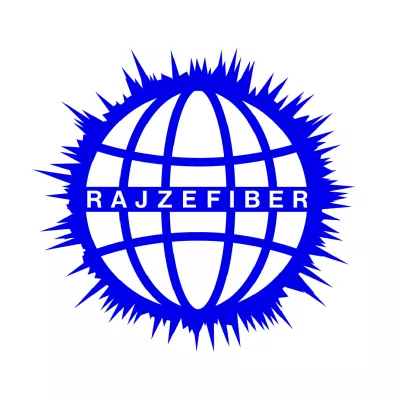 Logo przedstawiające siatkę kartograficzną globu, w której środek jest wpisana nazwa Rajzefiber, krawędzie globu są pokryte nieregularnymi liniami przypominającymi kolce