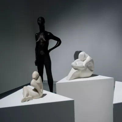 011