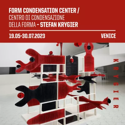 Biały napis "Form Condensation Center / Centro di condensazione della forma - Stefan Krygier" na czerwonym tle. Poniżej zdjęcie pracy artysty